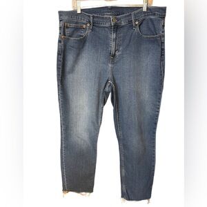 GAP Women's Cropped Denim Pant